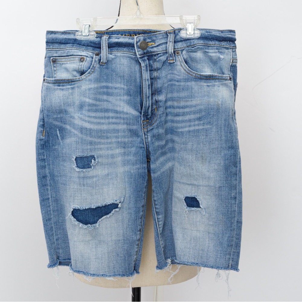 American Eagle Outfitters men’s patched distressed denim shorts 30